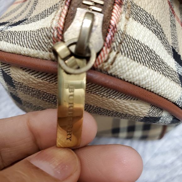 Burberry bag - Picture 3 of 9